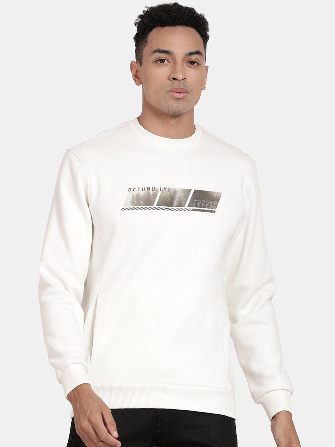 

t-base Graphic Printed Long Sleeves Pullover Sweatshirt, White