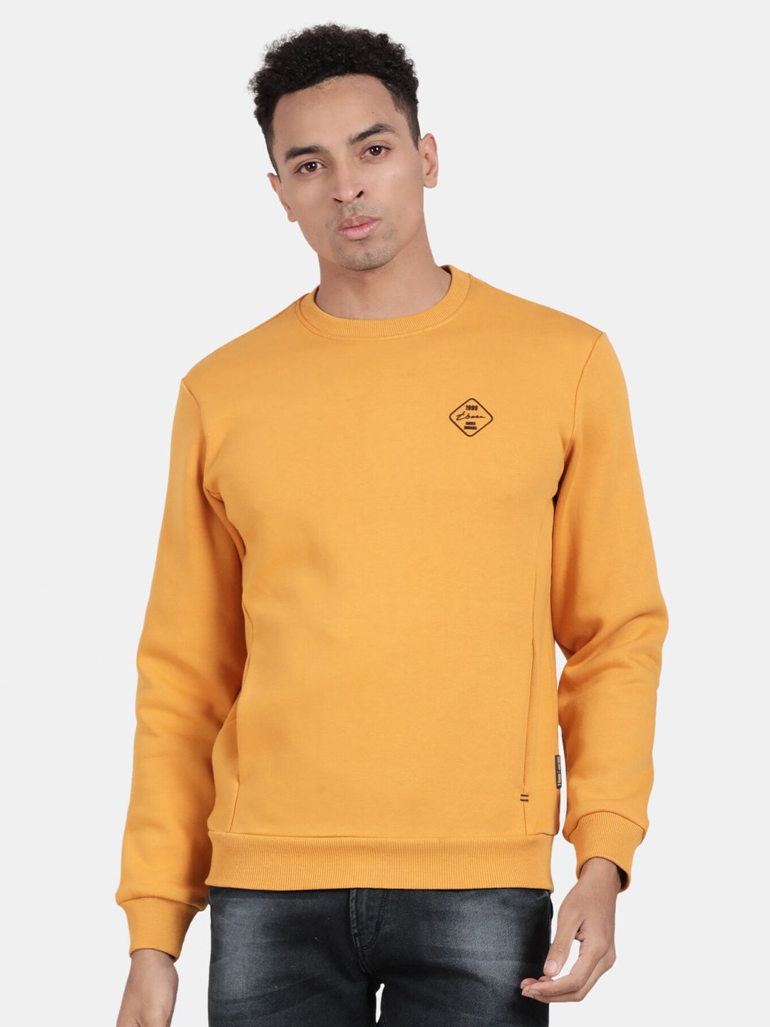 

t-base Long Sleeve Pullover, Yellow