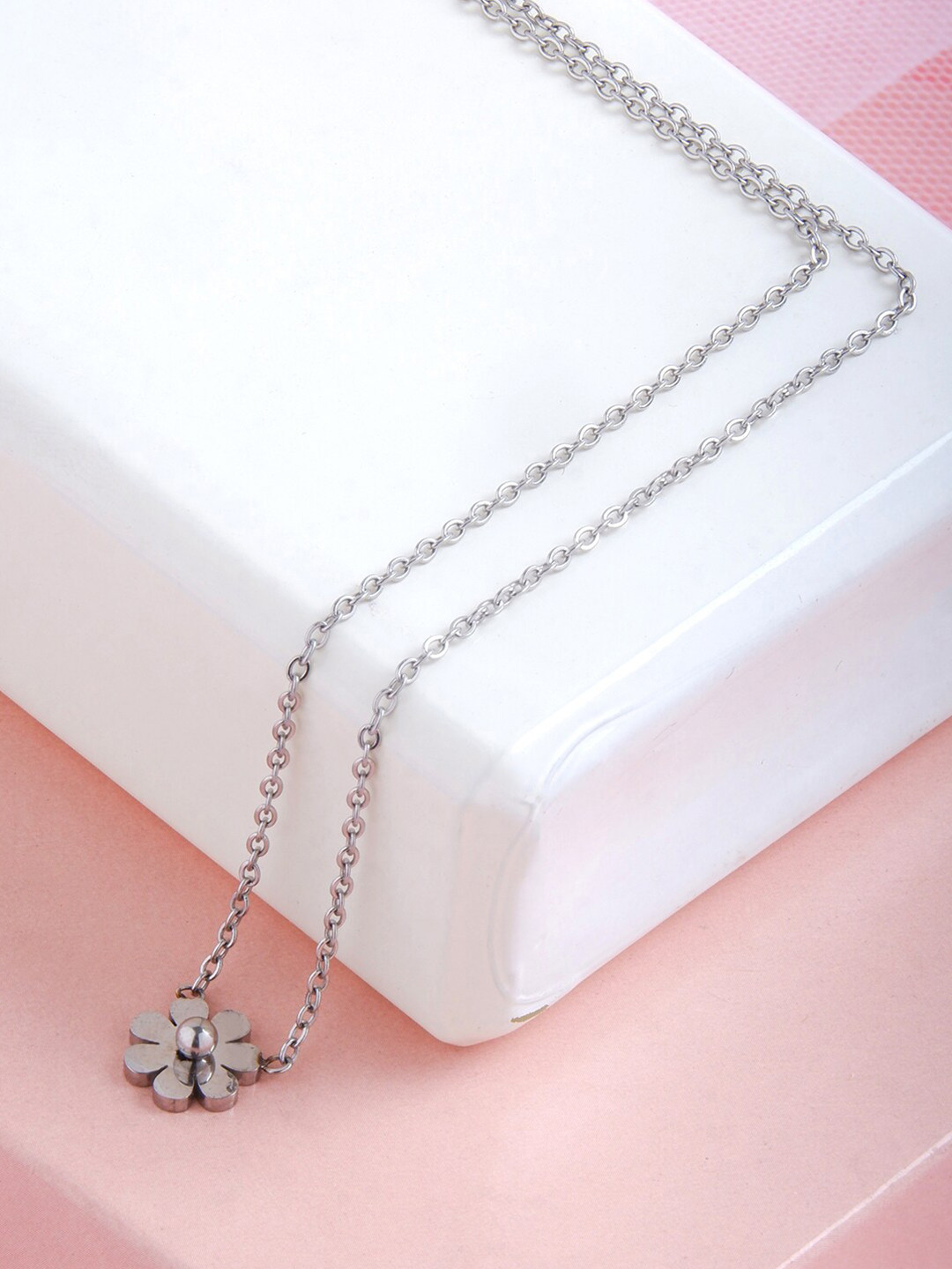 

BEWITCHED Floral Pendant Dainty Necklace, Silver