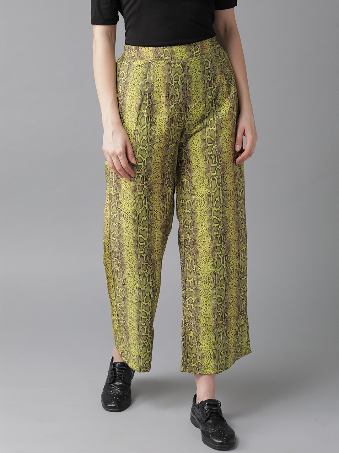 

AKS Women Animal Printed Flared Cropped Palazzos, Green