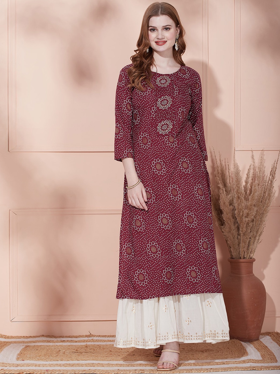 

FASHOR Ethnic Motifs Printed Straight Regular Kurta, Maroon
