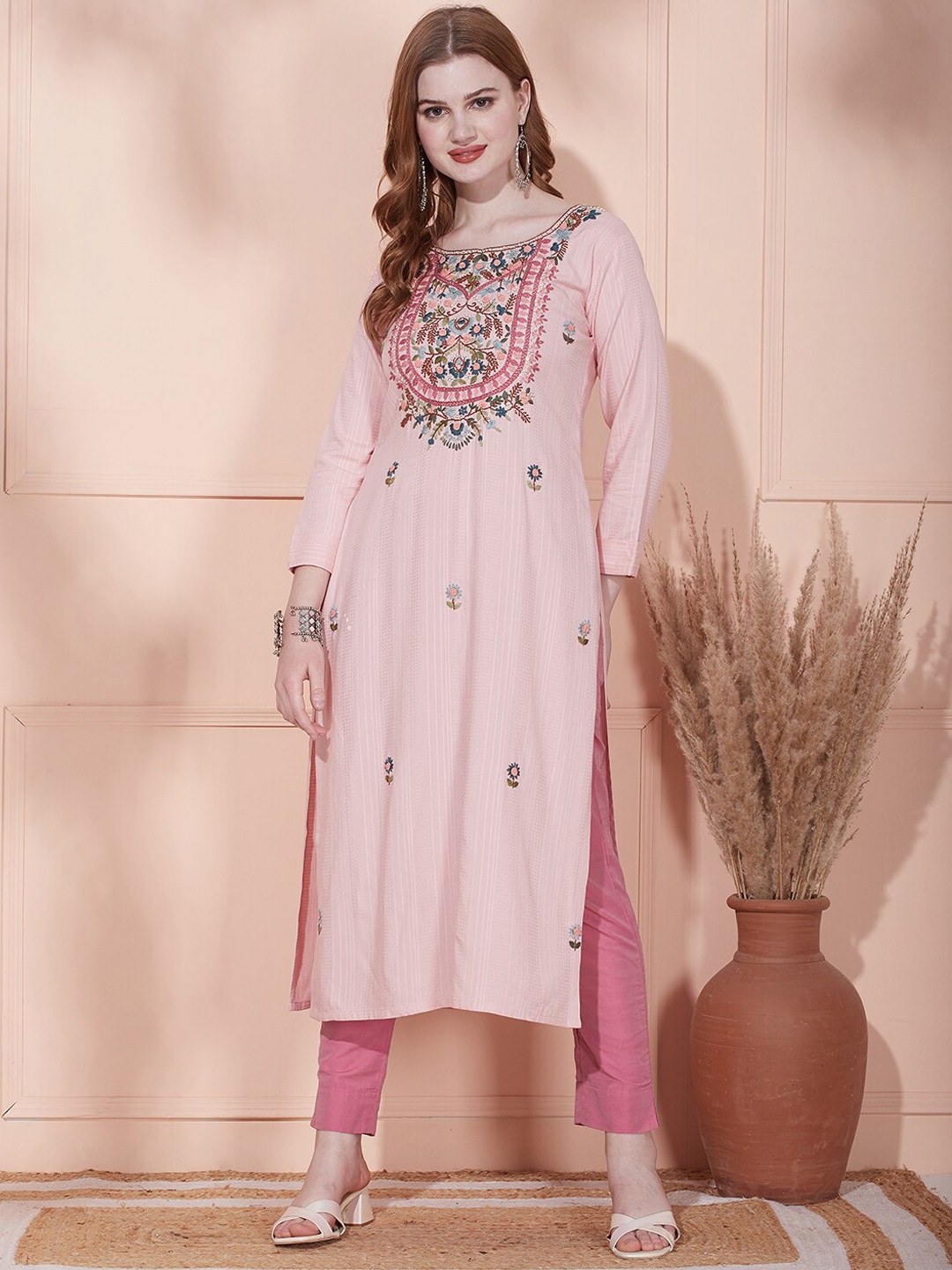 

FASHOR Floral Embroidered Straight Regular Kurta, Pink