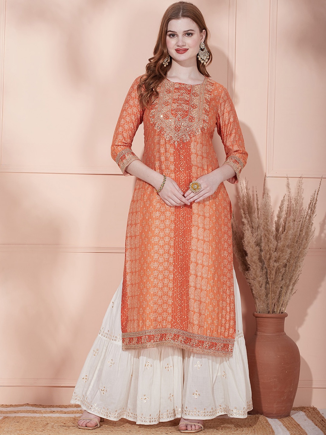 

FASHOR Ethnic Motifs Embroidered Sequined Straight Kurta, Orange