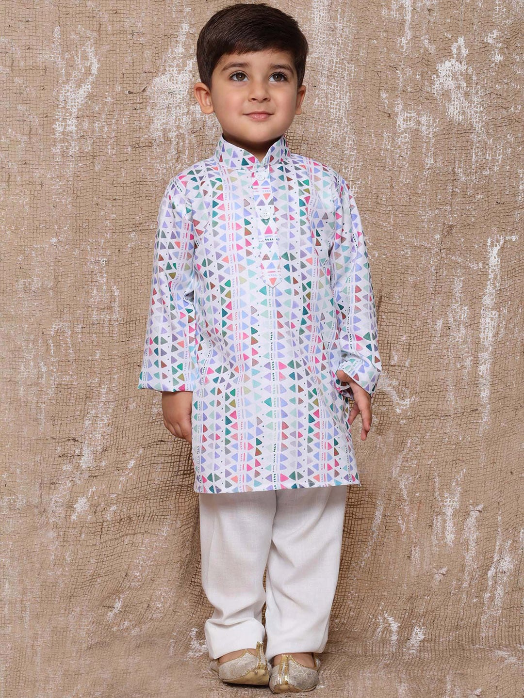 

Aj DEZInES Boys Geometric Printed Regular Pure Cotton Kurta With Pyjamas, Blue
