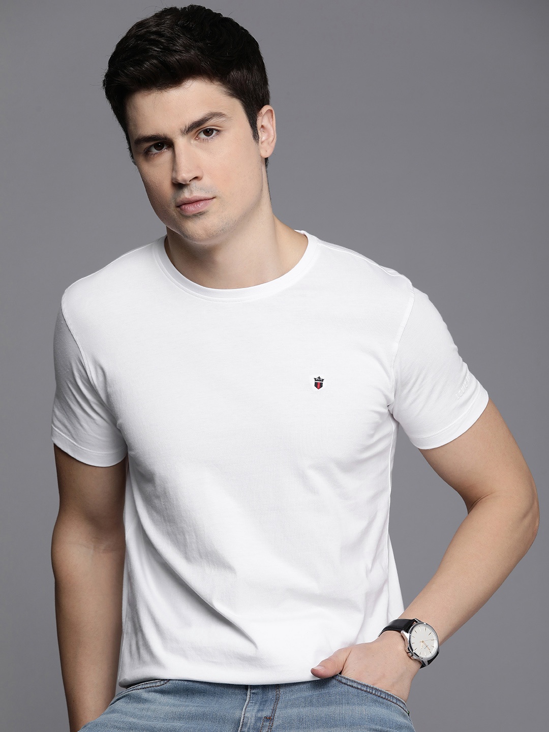 

Louis Philippe Jeans Solid Pure Cotton Slim Fit T-shirt, White