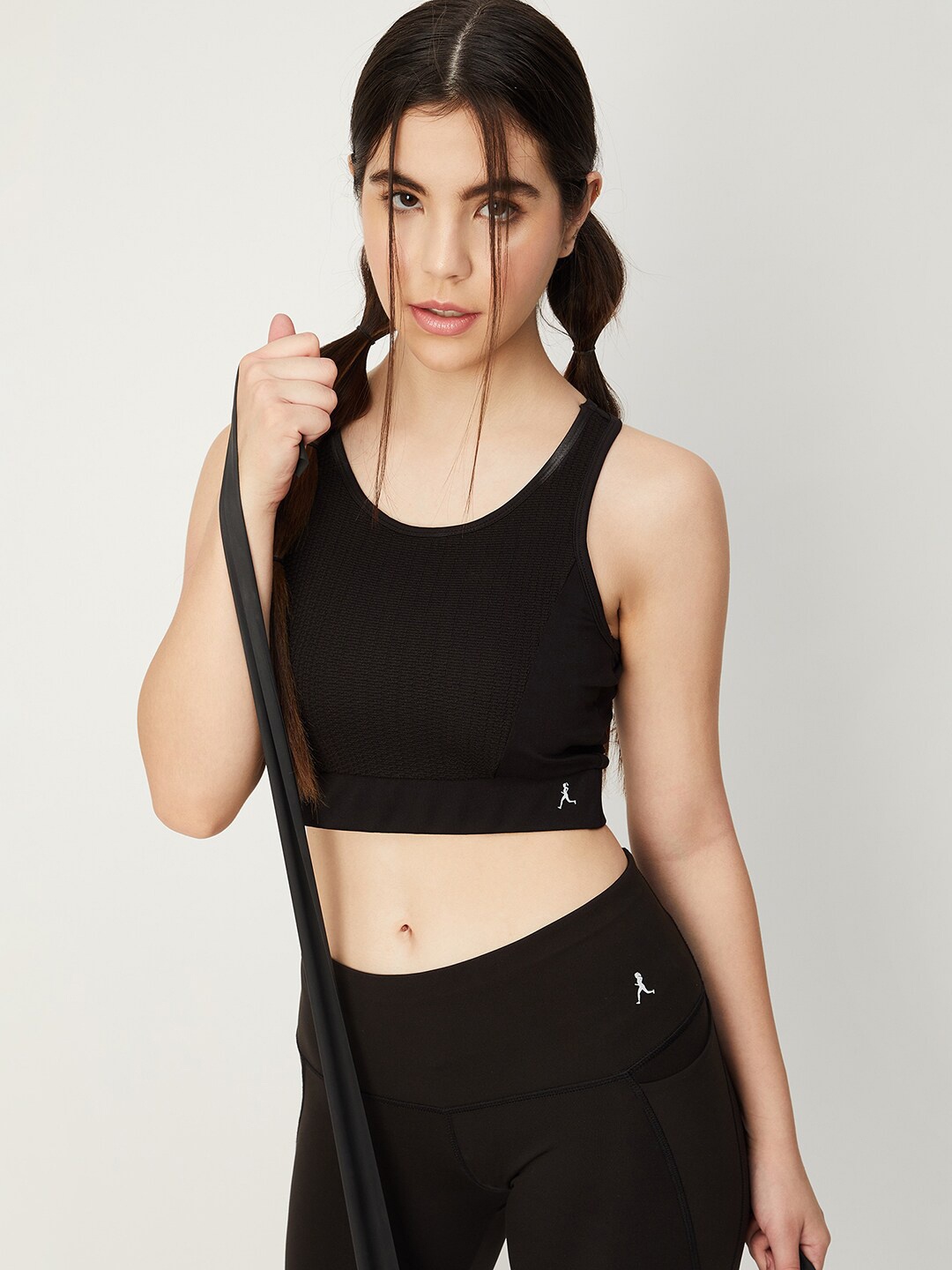 

max Lightly Padded Full Coverage Workout Bra All Day Comfort, Black