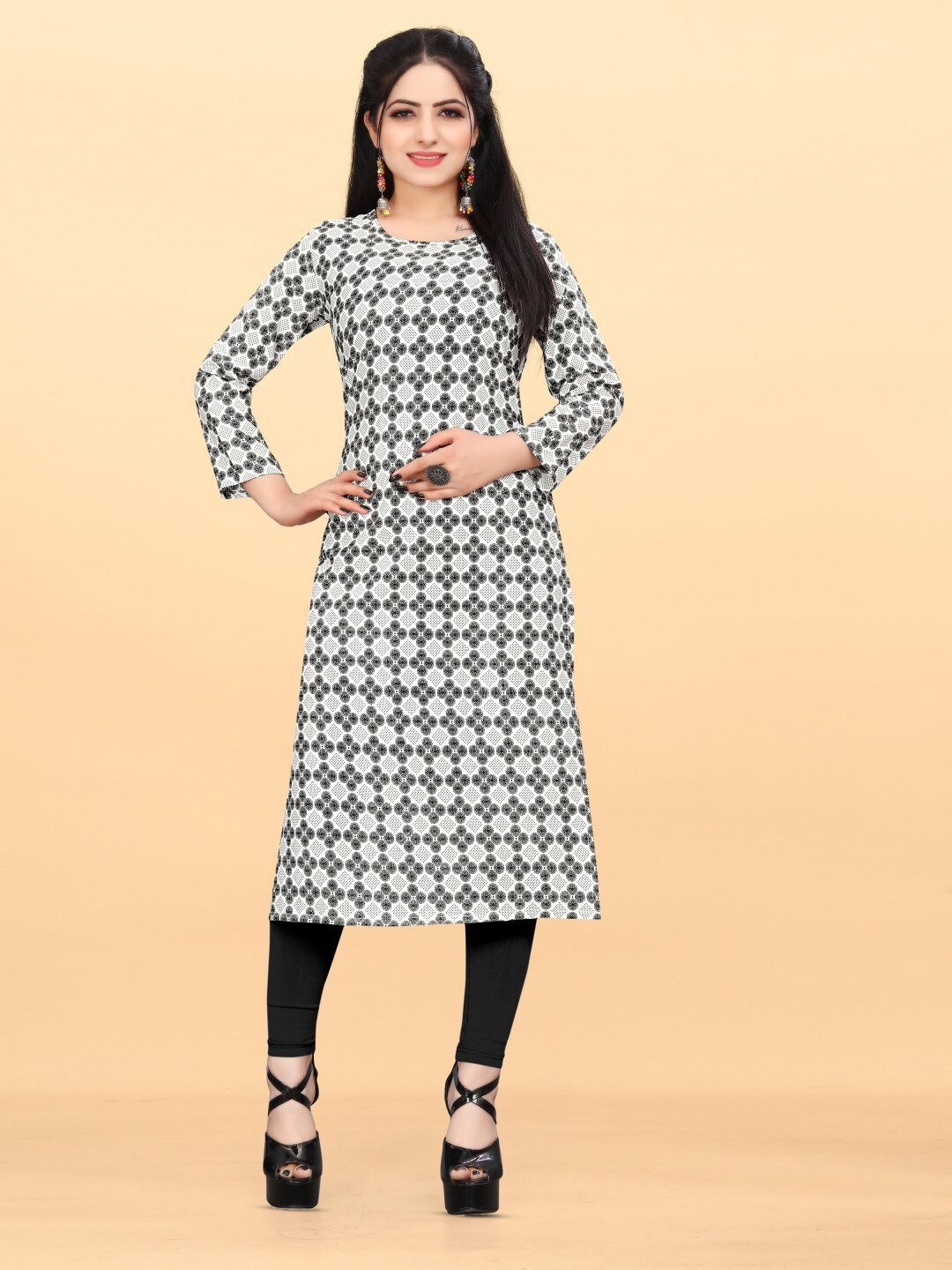 

TITANIUM SILK INDUSTRIES PVT. LTD. Geometric Printed Straight Kurta, Green