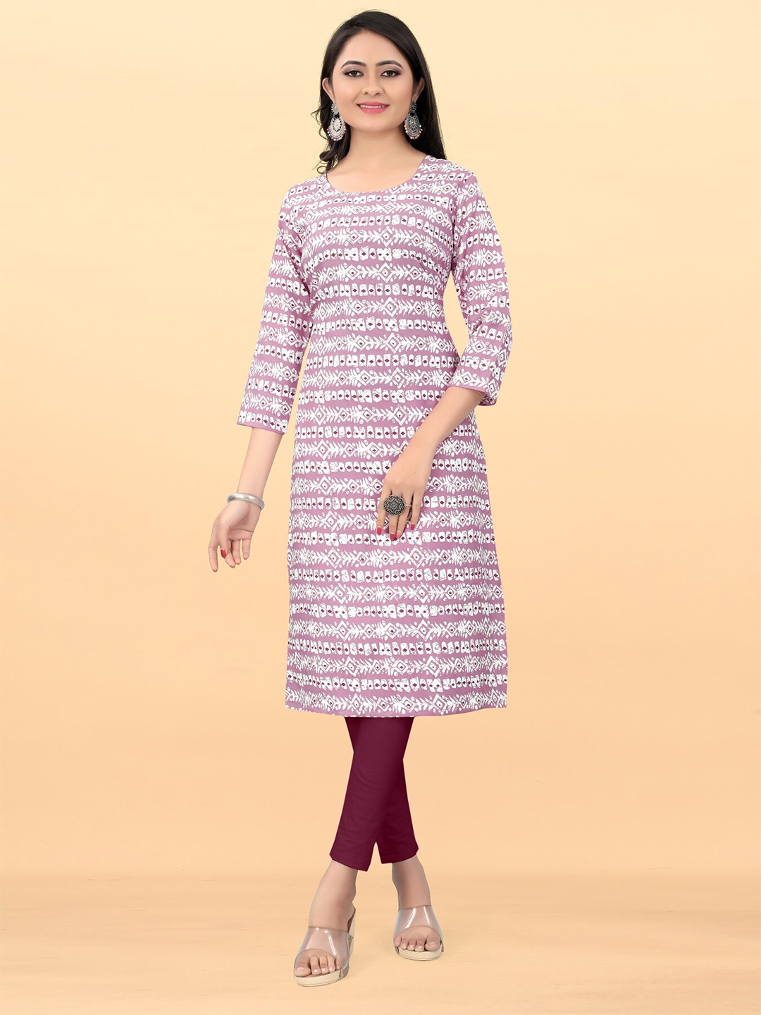 

TITANIUM SILK INDUSTRIES PVT. LTD. Geometric Printed Straight Kurta, Purple