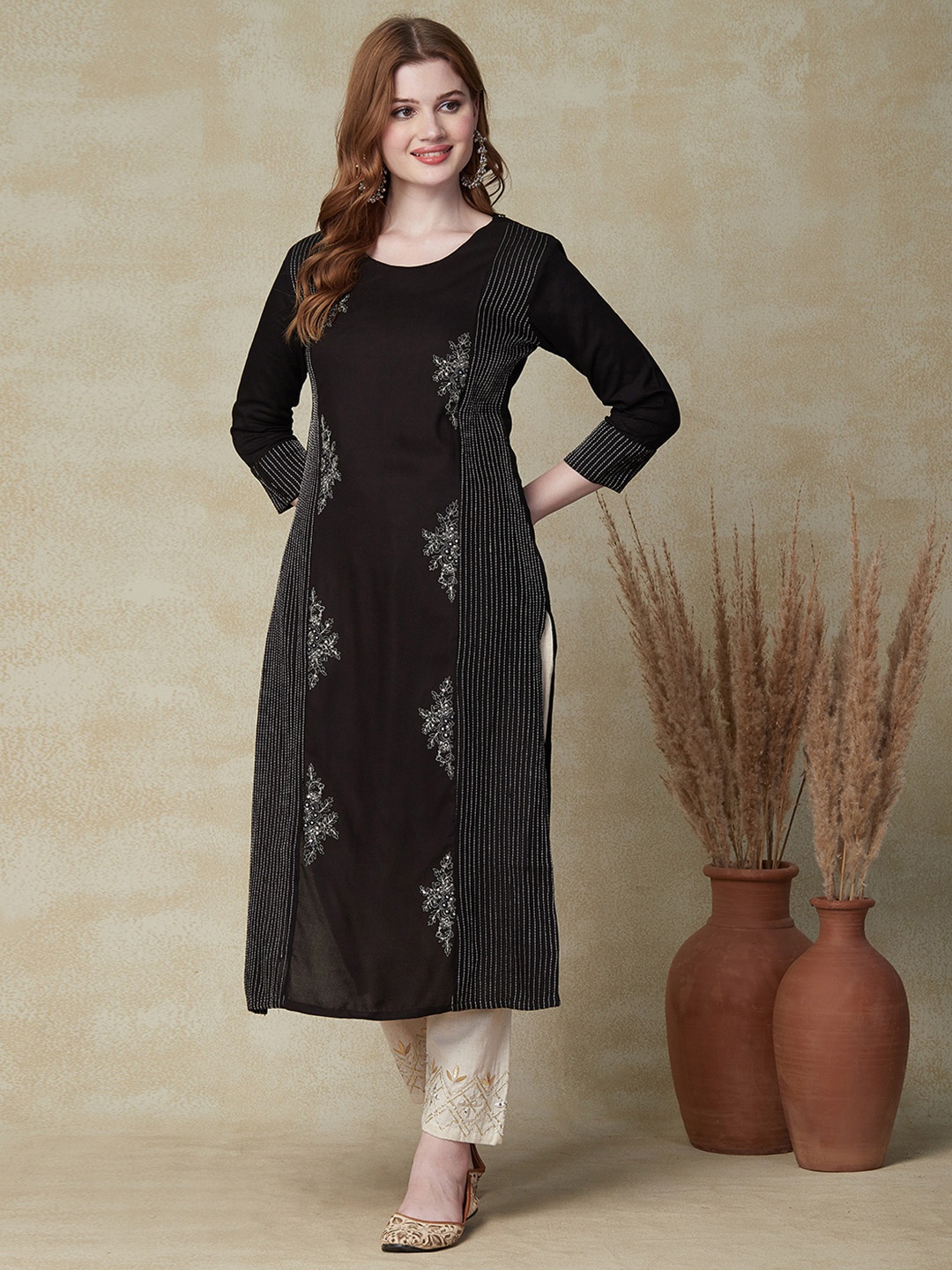 

FASHOR Women Black Sequinned Kurta