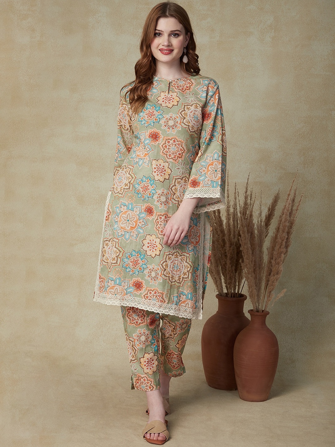 

FASHOR Floral Printed Pure Cotton Regular Kurta with Trousers, Green