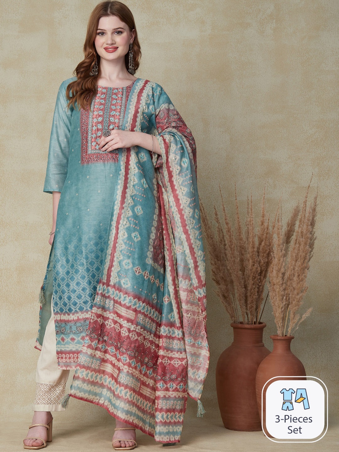 

FASHOR Floral Embroidered Chanderi Silk Straigth Kurta With Dupatta, Green