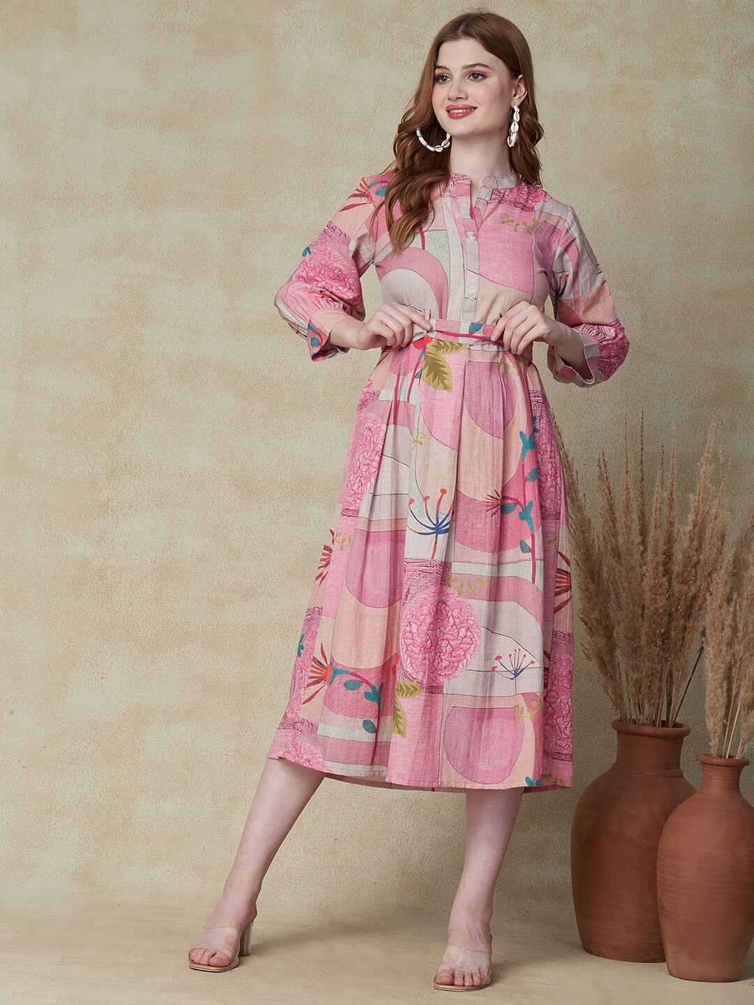 

FASHOR Floral Printed Gathered A-Line Midi Dress With Belt, Pink