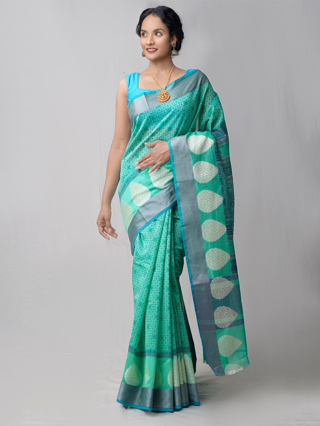 

Unnati Silks Ethnic Motifs Silk Cotton Chanderi Saree, Green
