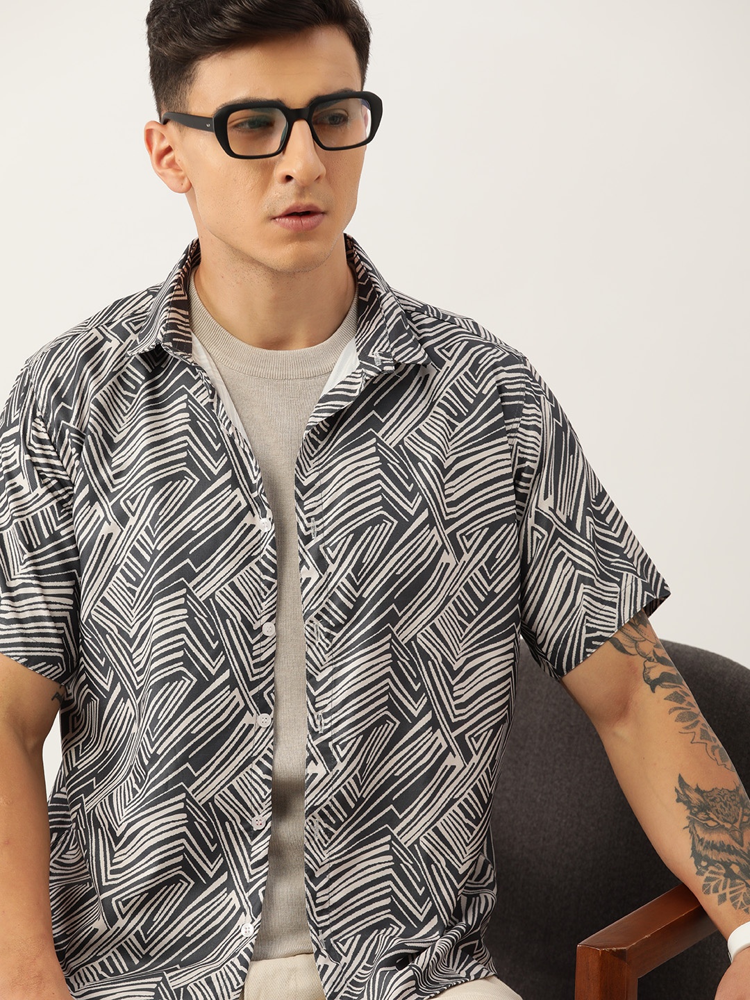 

Kook N Keech Men Relaxed Opaque Printed Casual Shirt, Grey