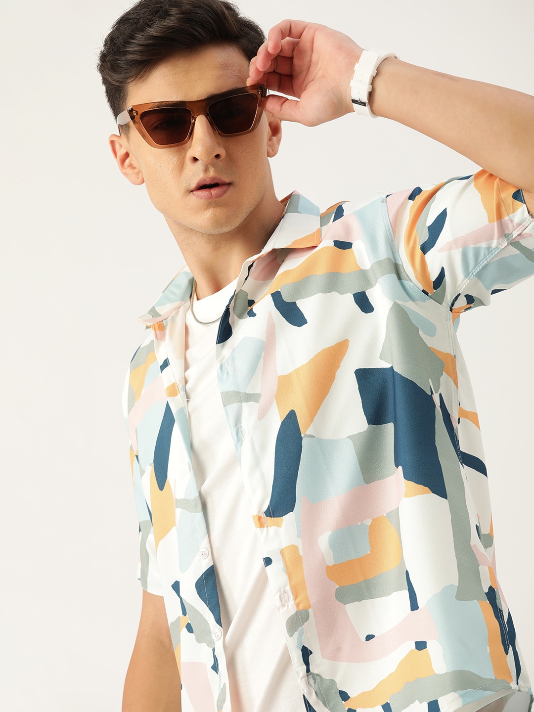 

Kook N Keech Men Relaxed Opaque Printed Casual Shirt, White
