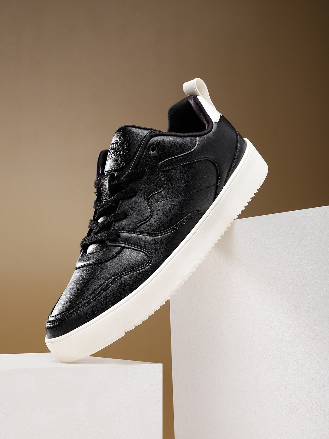 

HRX by Hrithik Roshan Men Everyday Sneakers, Black