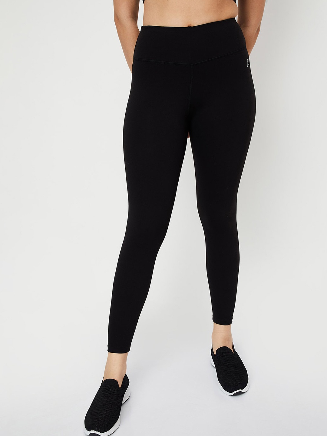 

max Mid Rise Ankle Length Sports Tights, Black