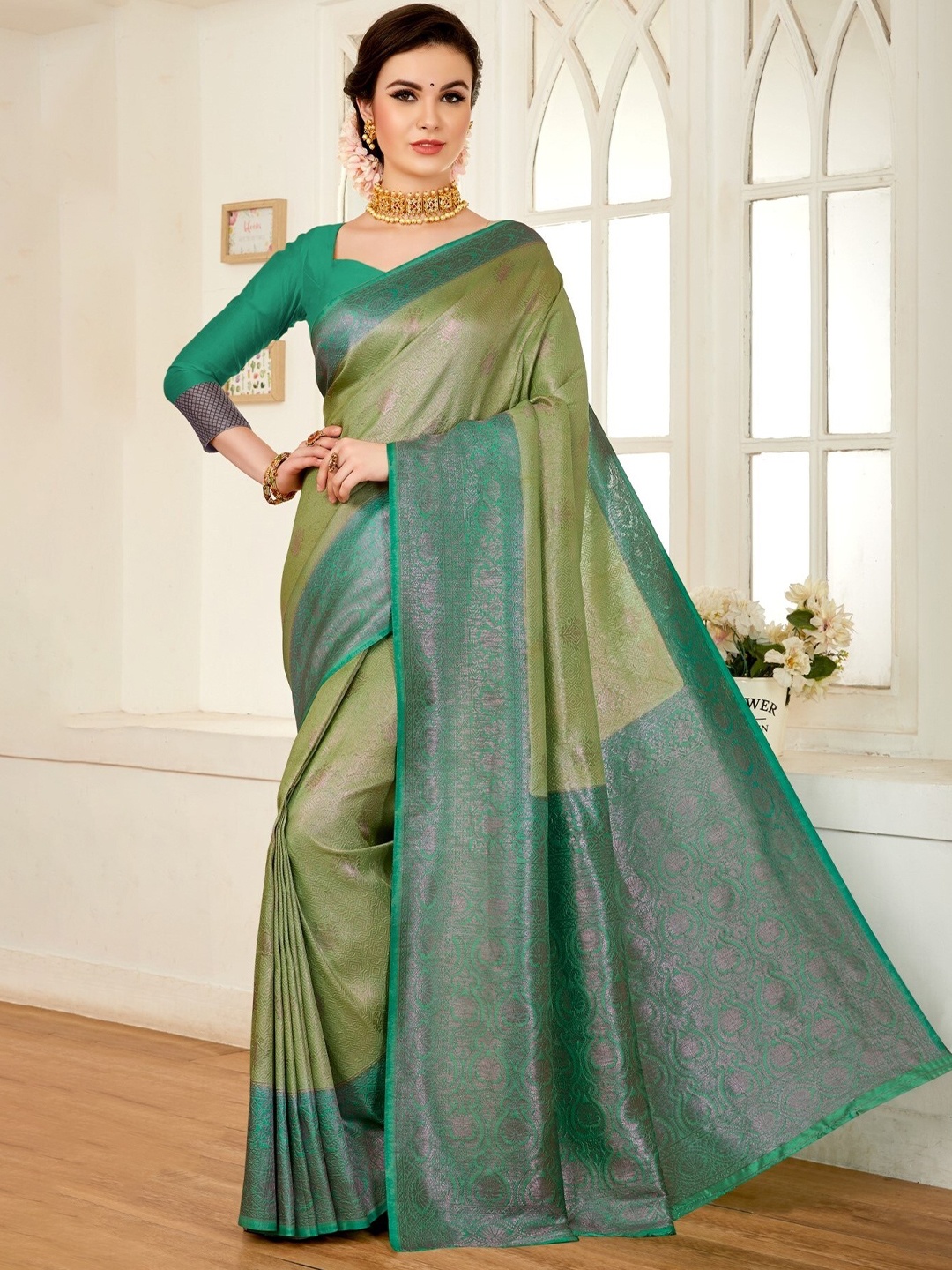 

HASRI Ethnic Motifs Woven Design Zari Pure Silk Kanjeevaram Saree, Green