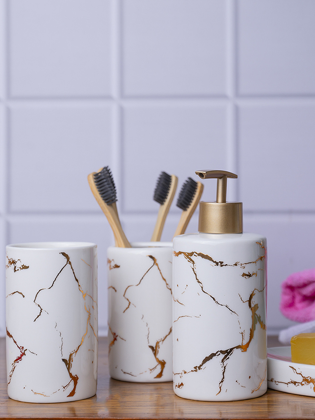 

MARKET99 White 4-Pieces Printed Ceramic Bath Accessories Set