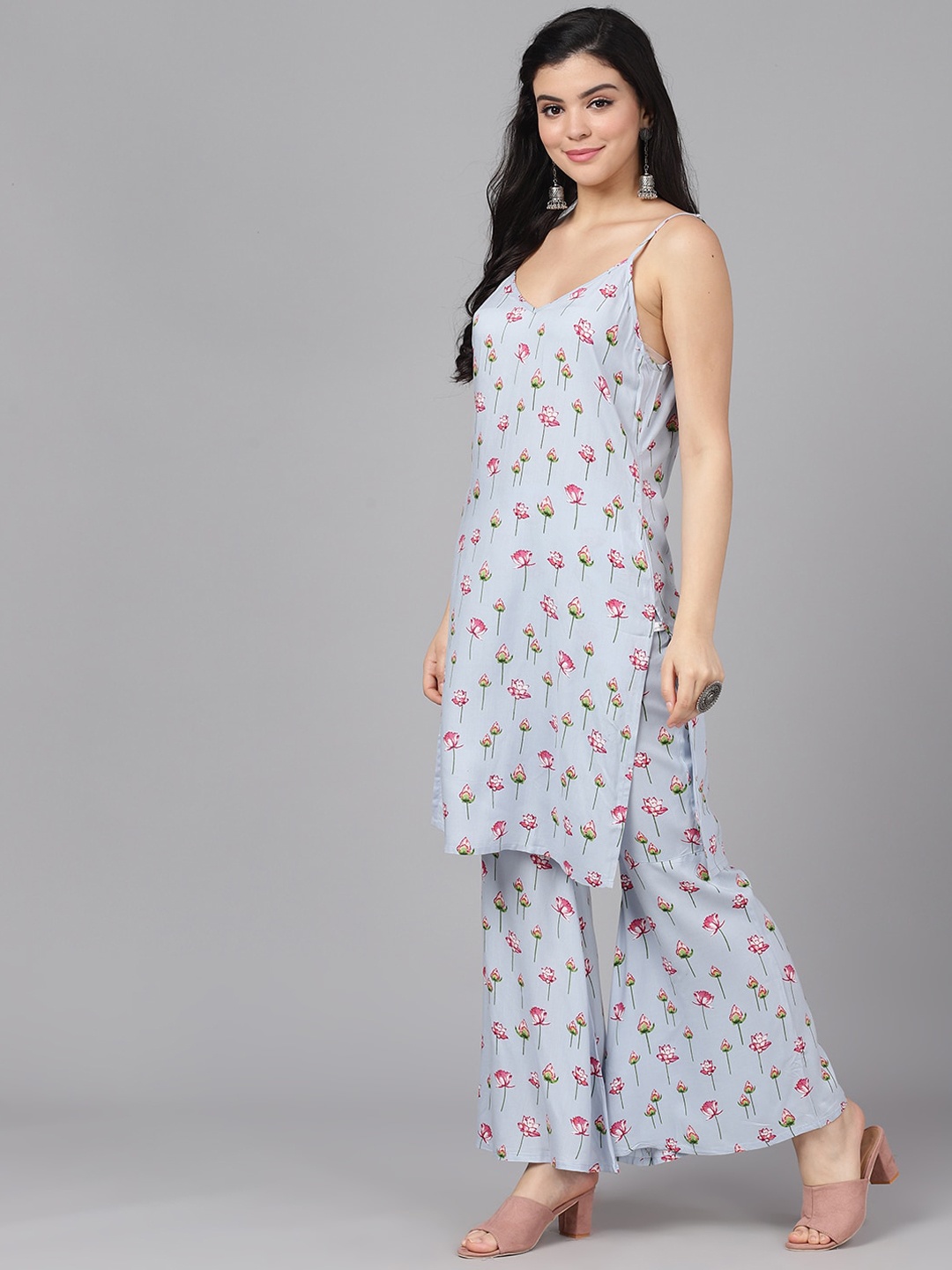 

AKS Floral Printed Regular Kurta With Sharara, Blue