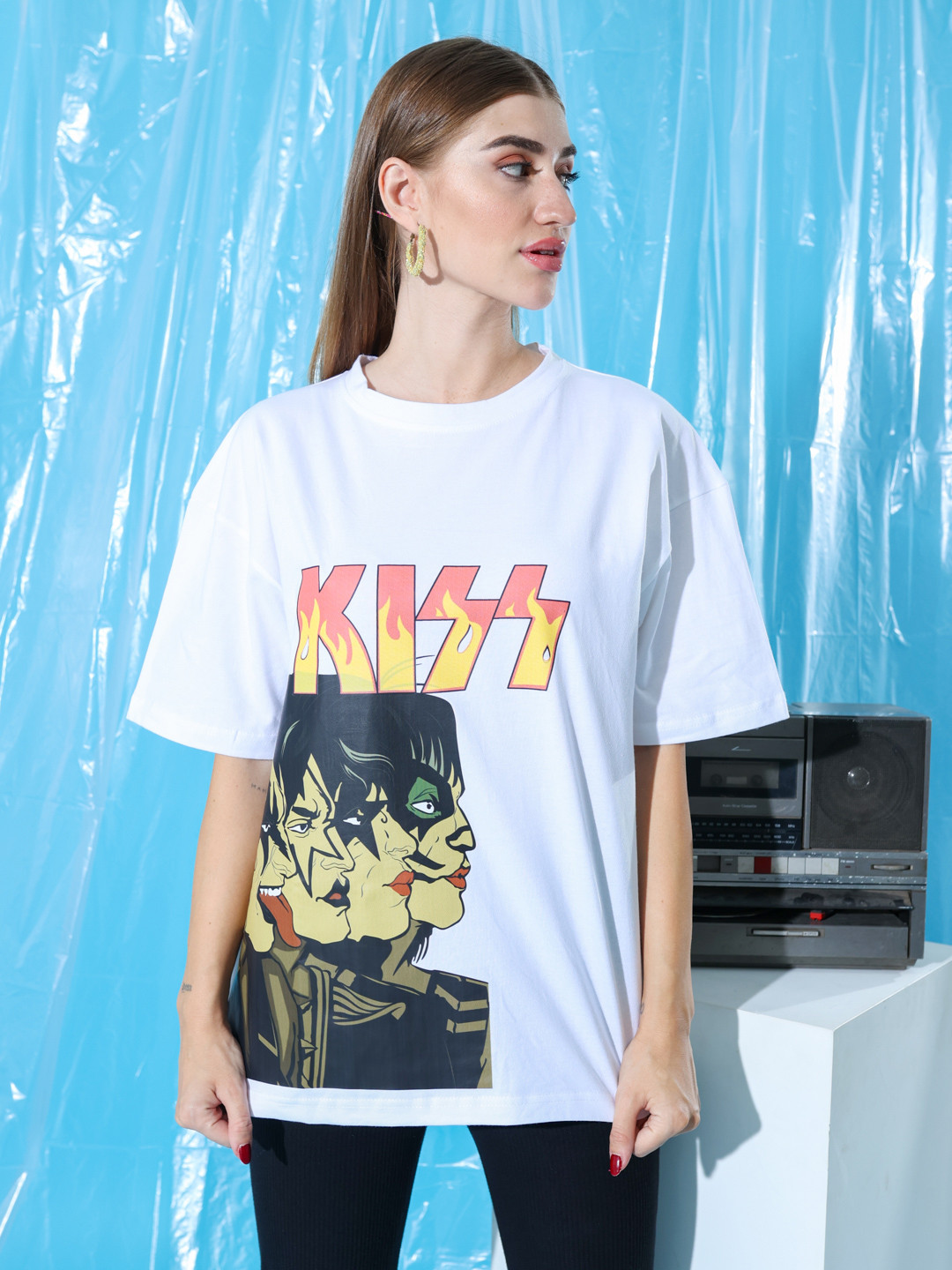 

Stylecast X Hersheinbox Pure Cotton Printed Drop-Shoulder T-shirt, White