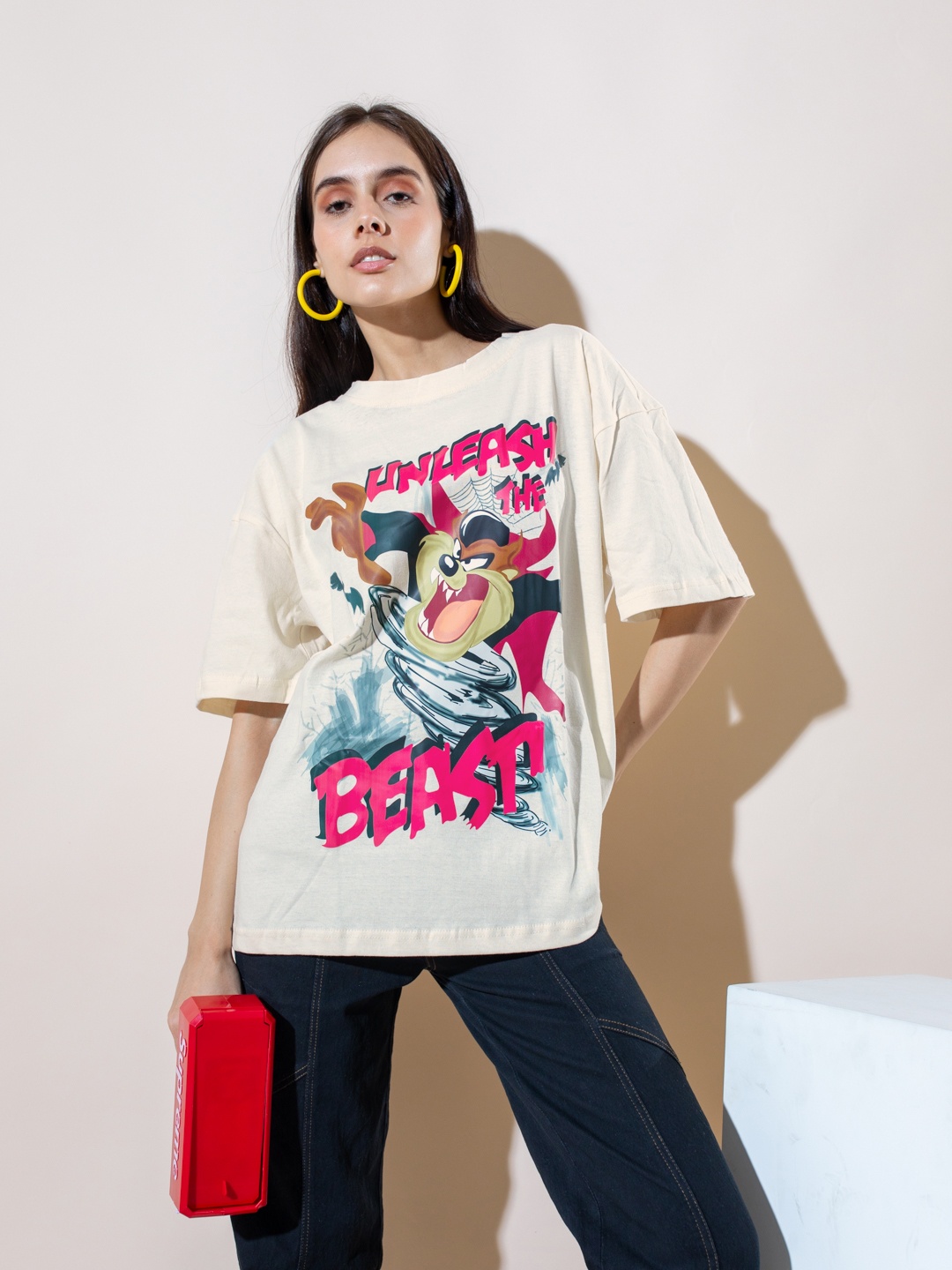 

Stylecast X Hersheinbox Pure Cotton Printed Drop-Shoulder Sleeves Relaxed Fit T-shirt, Cream