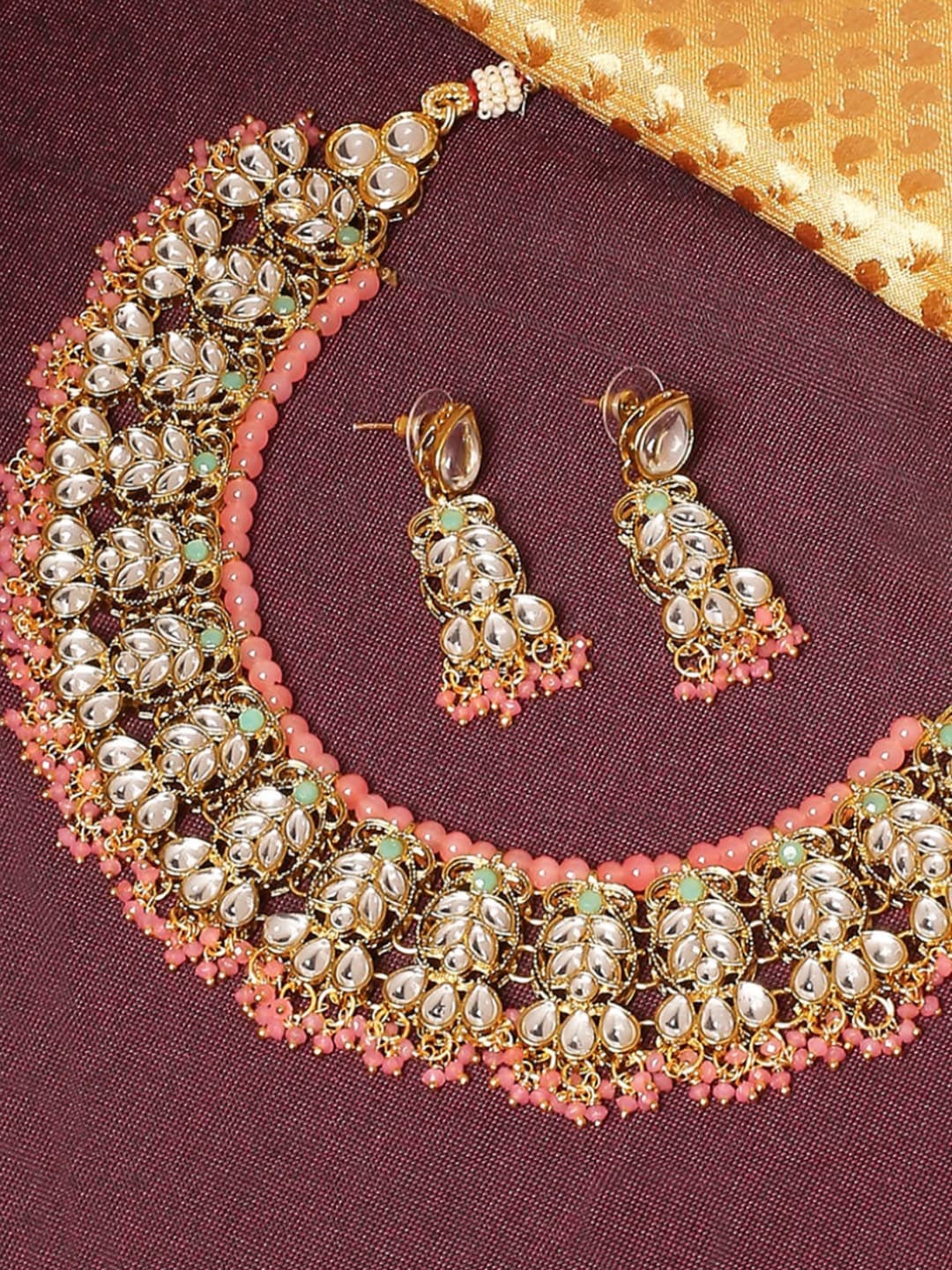 

OOMPH Kundan Studded & Beaded Jewellery Set, Gold