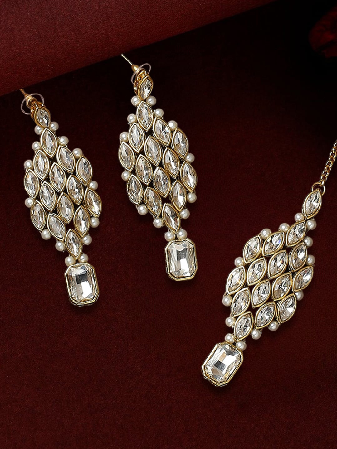 

OOMPH Gold-Plated Kundan Studded & Beaded Jewellery Set