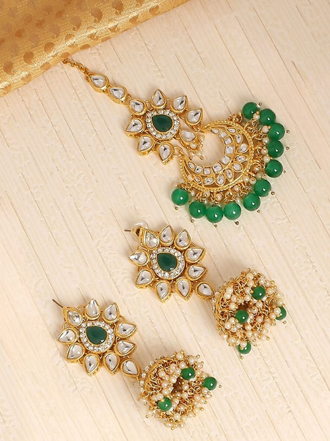 

OOMPH Kundan Studded & Beaded Jadau Jewellery Set, Gold