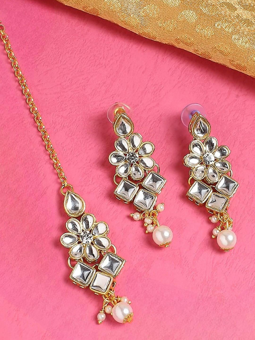 

OOMPH Kundan Studded & Beaded Maang Tika and Earrings, Gold
