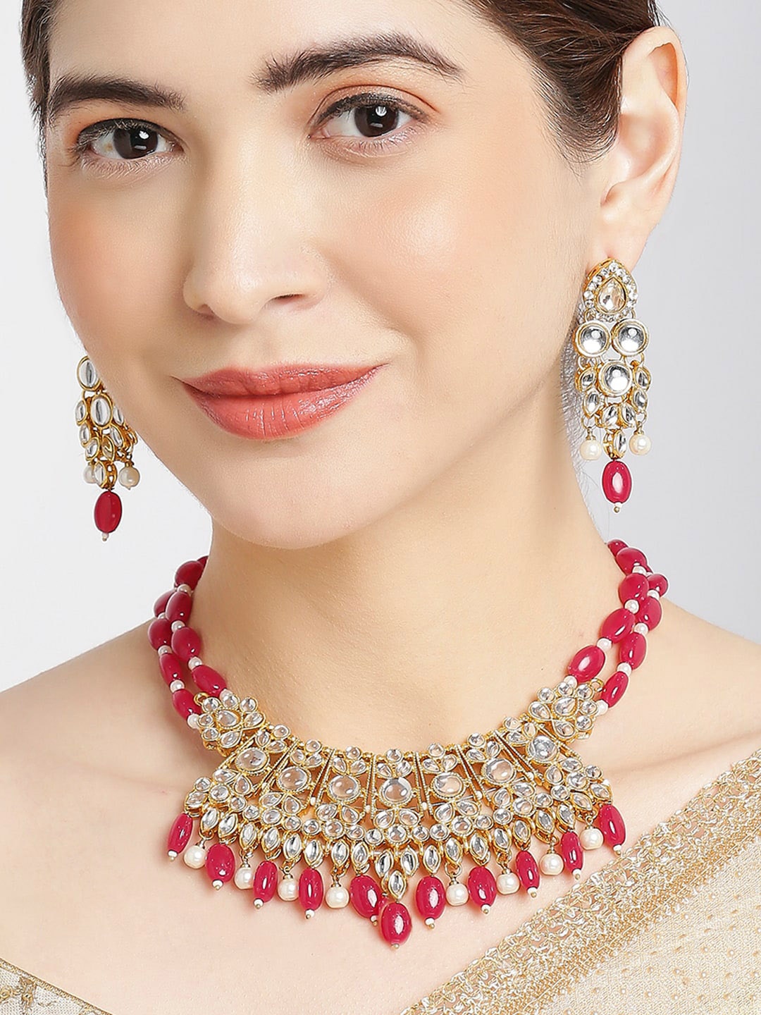 

OOMPH Kundan Studded & Beaded Jadau Jewellery Set, Gold