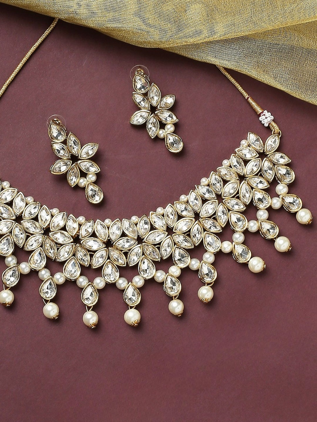 

OOMPH Kundan Studded & Beaded Jadau Jewellery Set, Gold