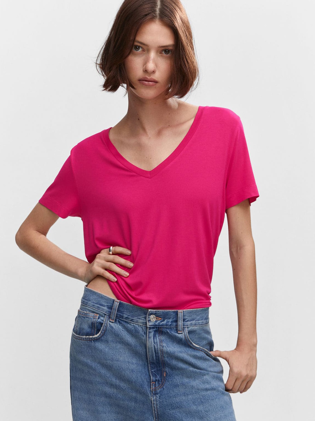 

MANGO Women V-Neck T-shirt, Pink