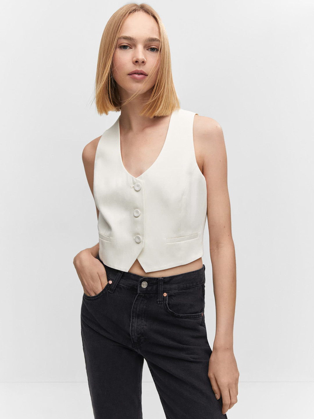 

MANGO V-Neck Crop Waistcoat, White