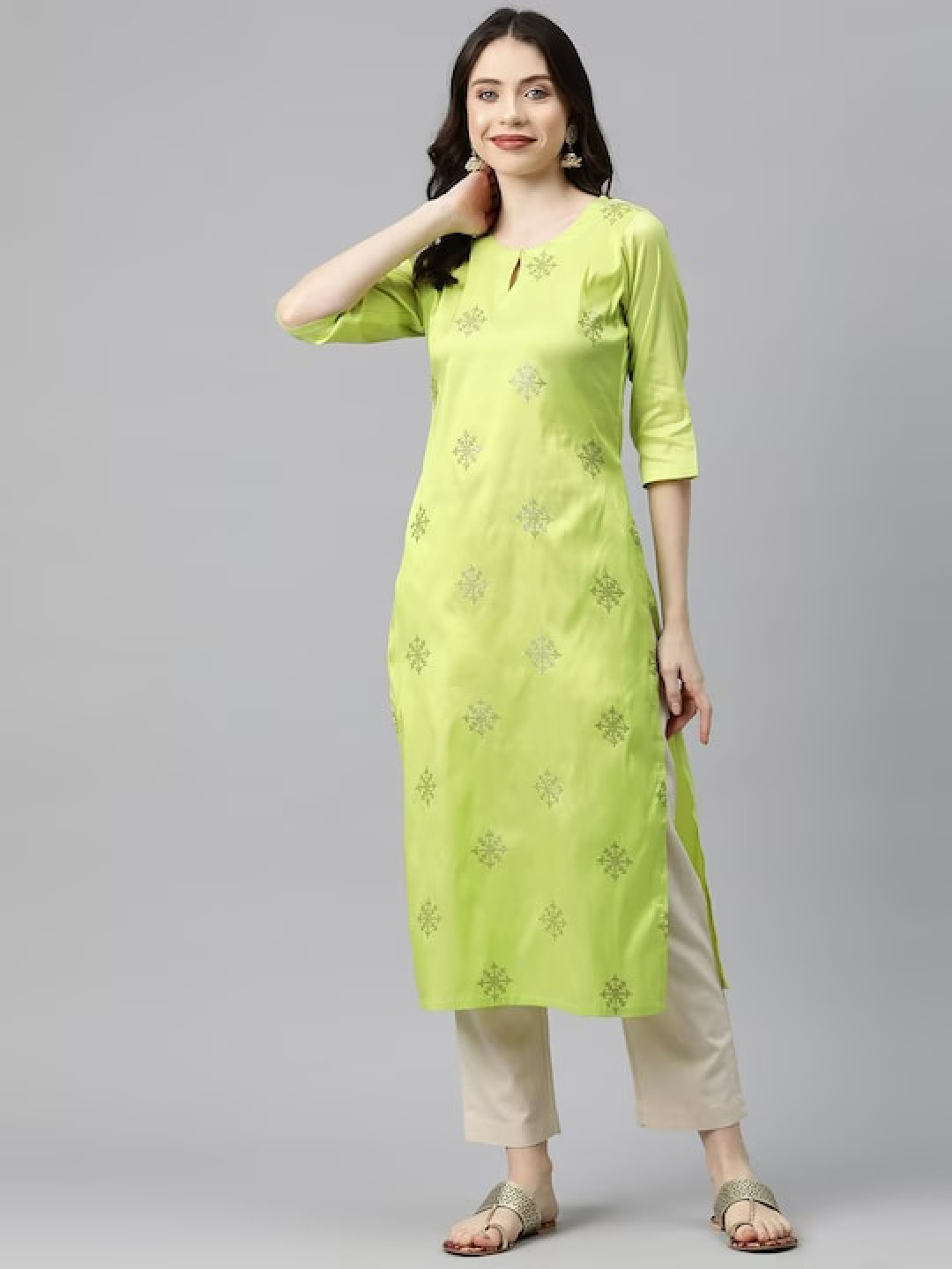 

KALINI Ethnic Motifs Embroidered Keyhole Neck Kurta, Green