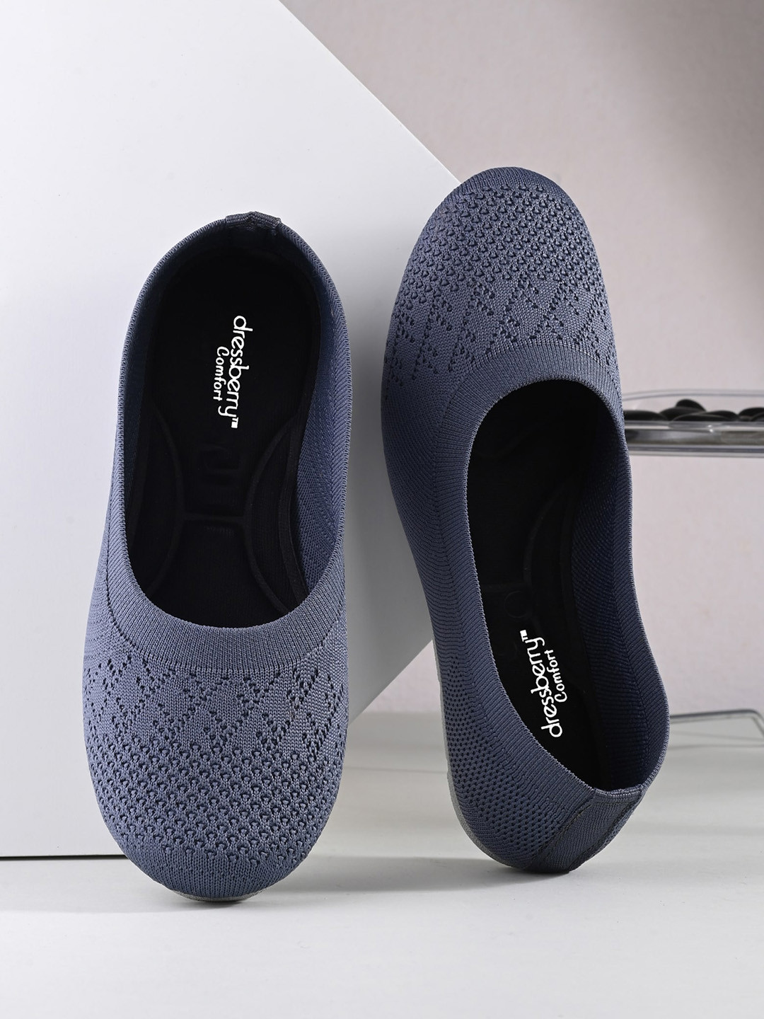 

DressBerry Grey Textured Mesh Comfort Ballerinas