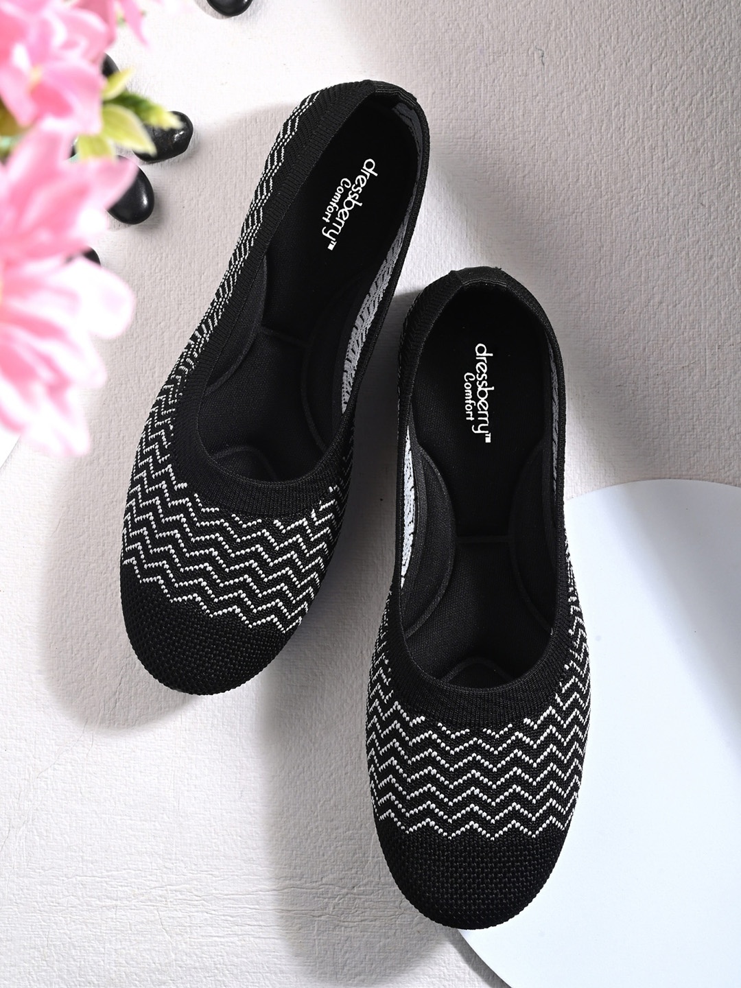 

DressBerry Black Textured Mesh Comfort Ballerinas