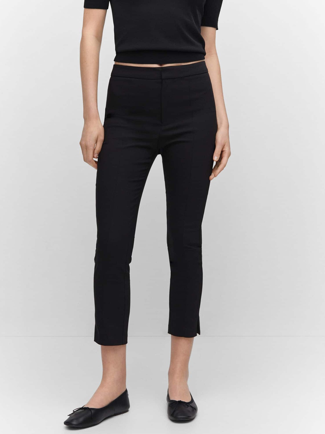 

MANGO Women Cropped Trousers, Black