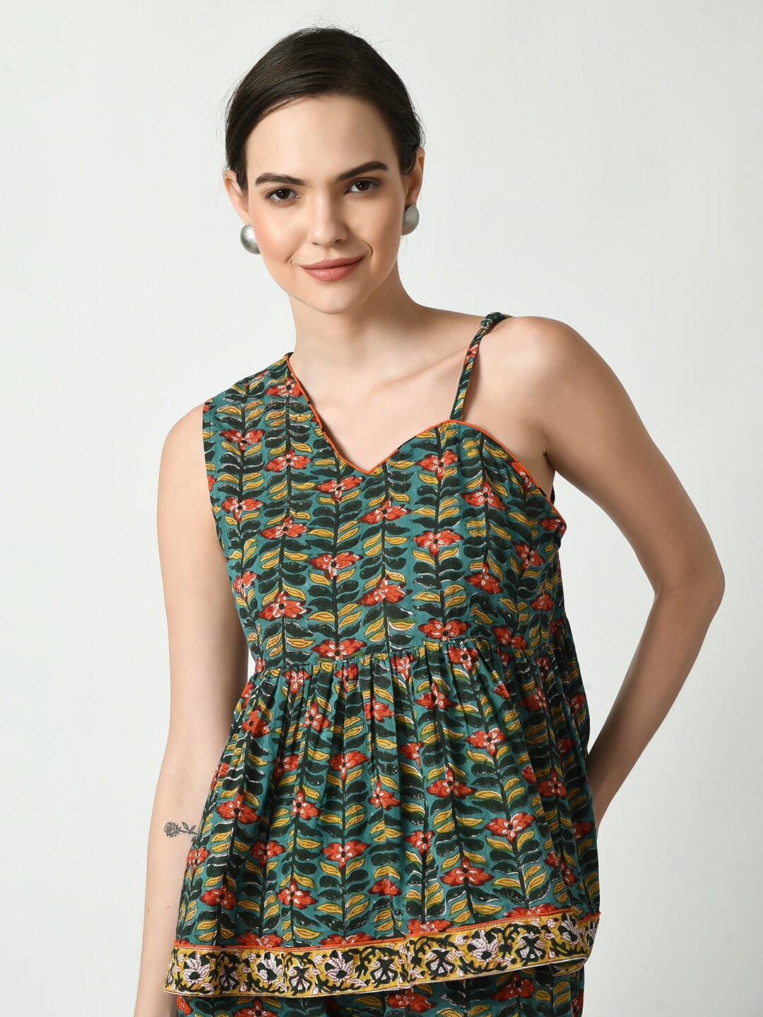 

DressBerry Green Floral Print Pure Cotton Empire Top