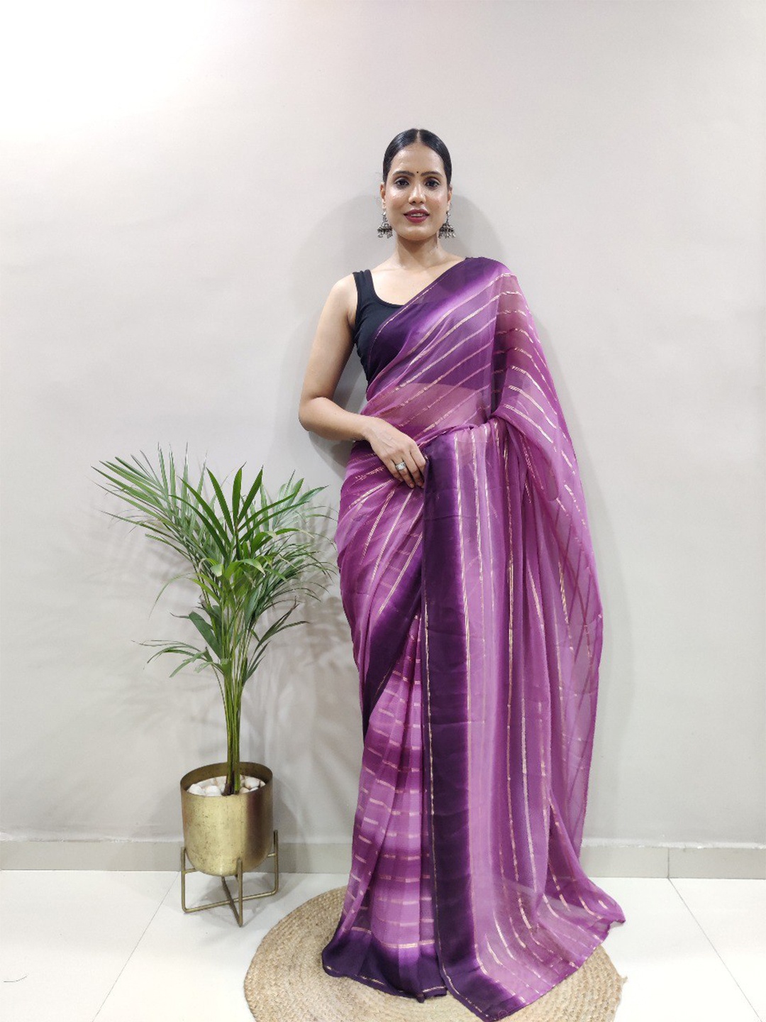 

VEERAX Striped Gotta Patti Saree, Purple