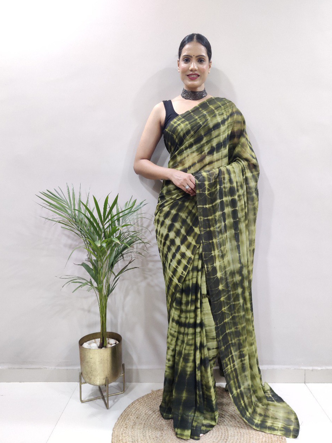 

VEERAX Tie and Dye Saree, Green