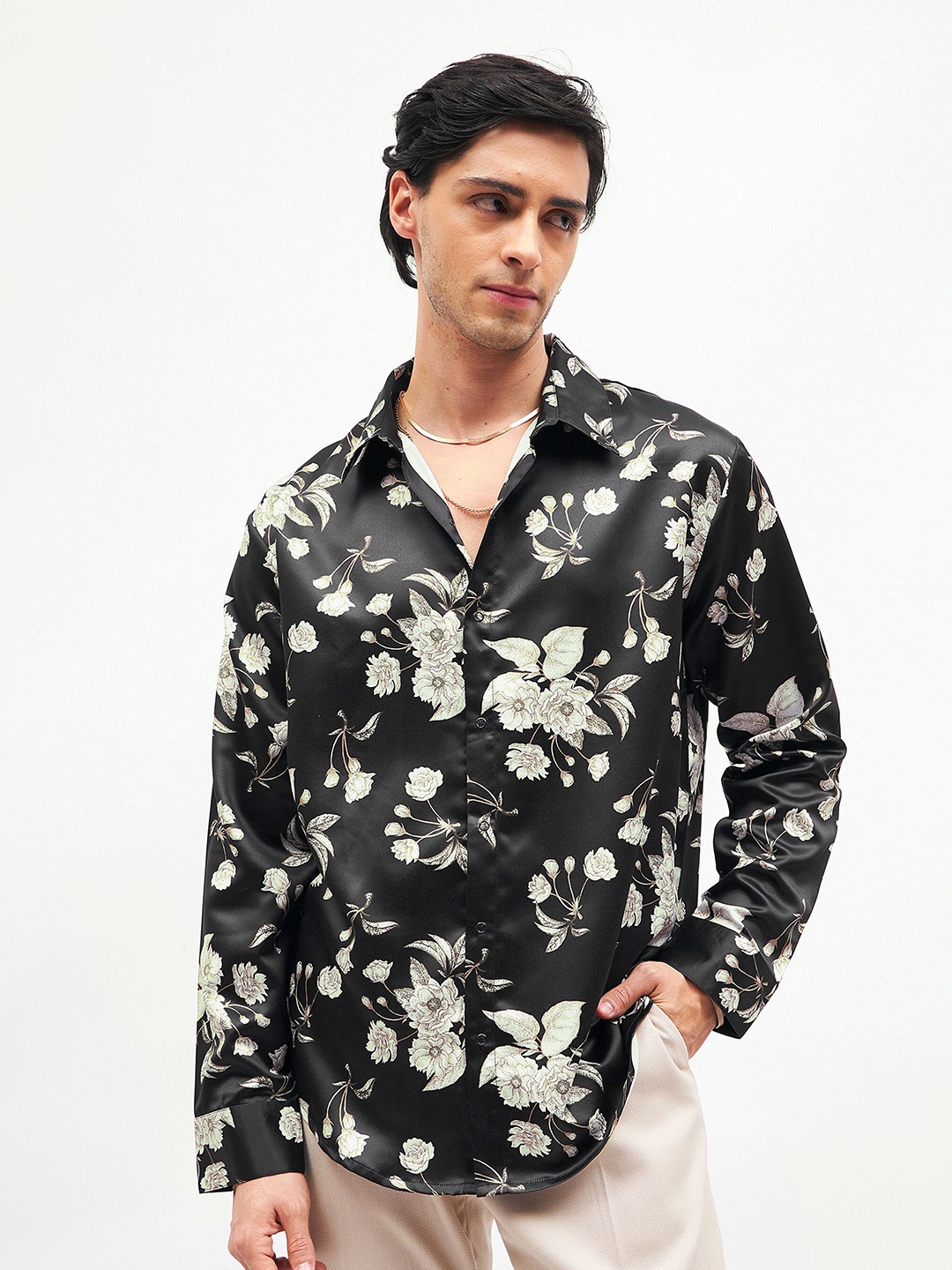 

MASCLN SASSAFRAS Black Relaxed Floral Printed Satin Party Shirt