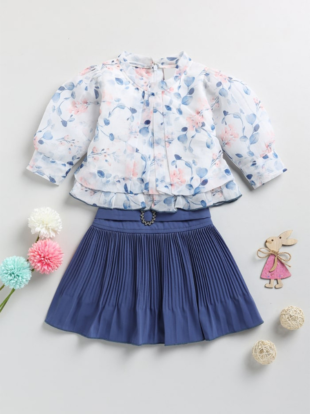 

Toonyport Girls Floral Printed Cuffed Sleeves Top with Skirt, White