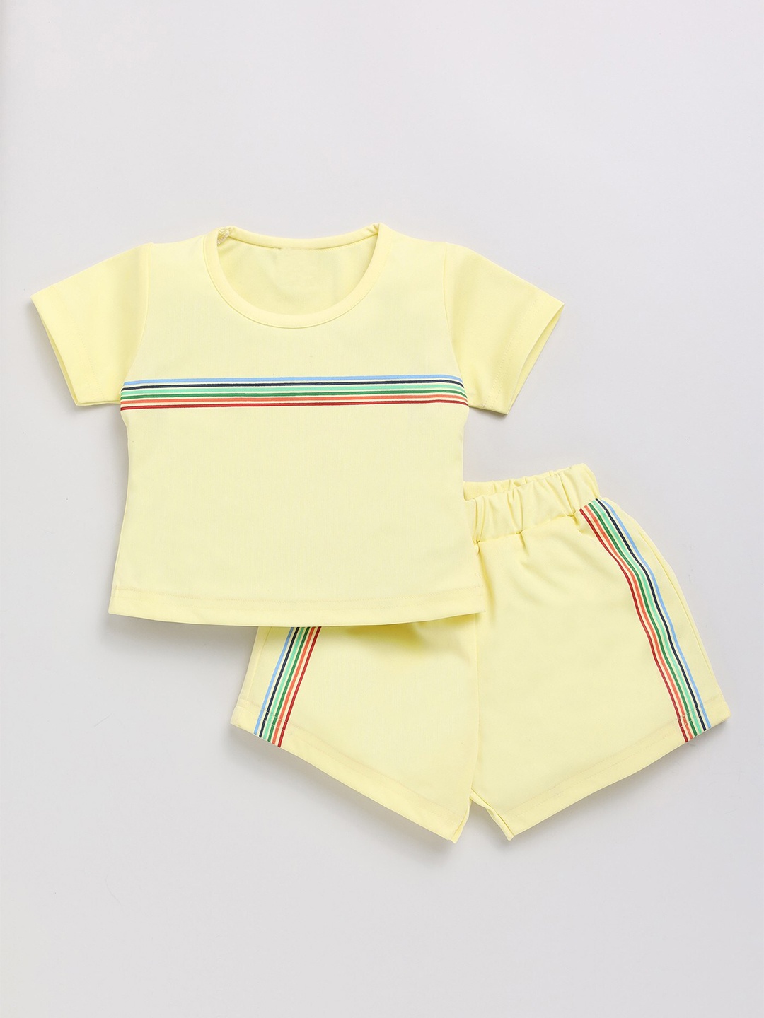 

Toonyport Girls Printed T-shirt with Shorts, Yellow