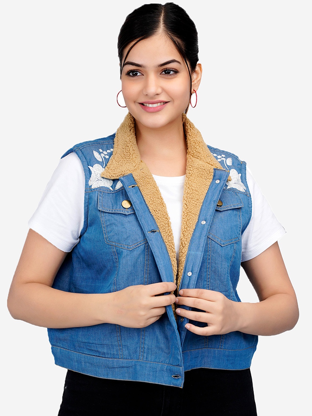 

SUMAVI-FASHION Embroidered Spread Collar Denim Jacket, Blue