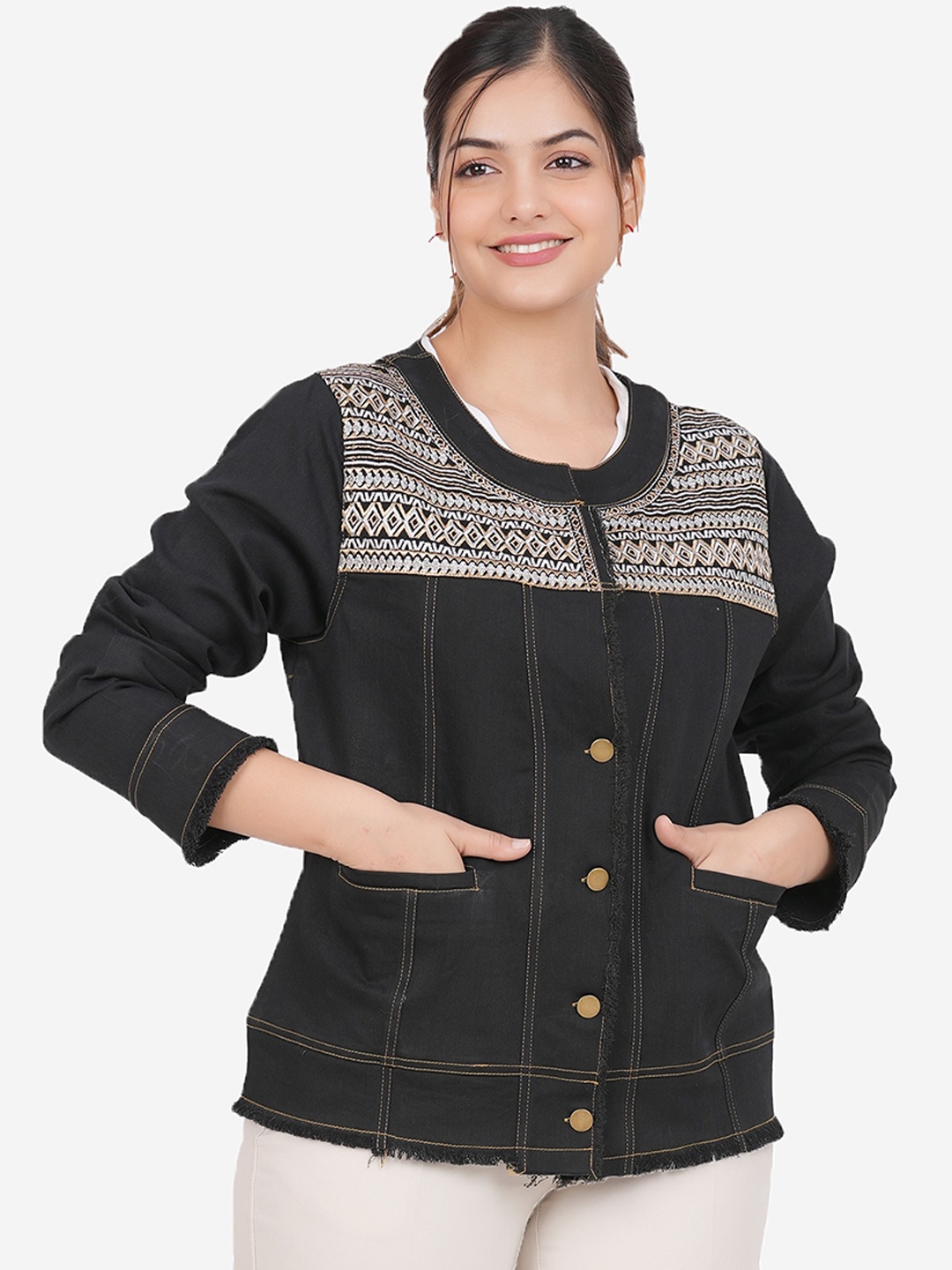 

SUMAVI-FASHION Embroidered Denim Jacket, Black