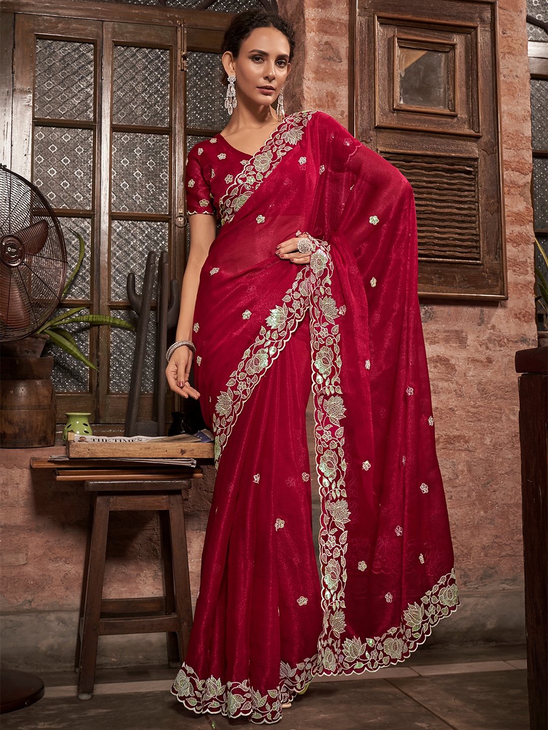 

Mitera Red & Gold-Toned Floral Embroidered Pure Chiffon Saree