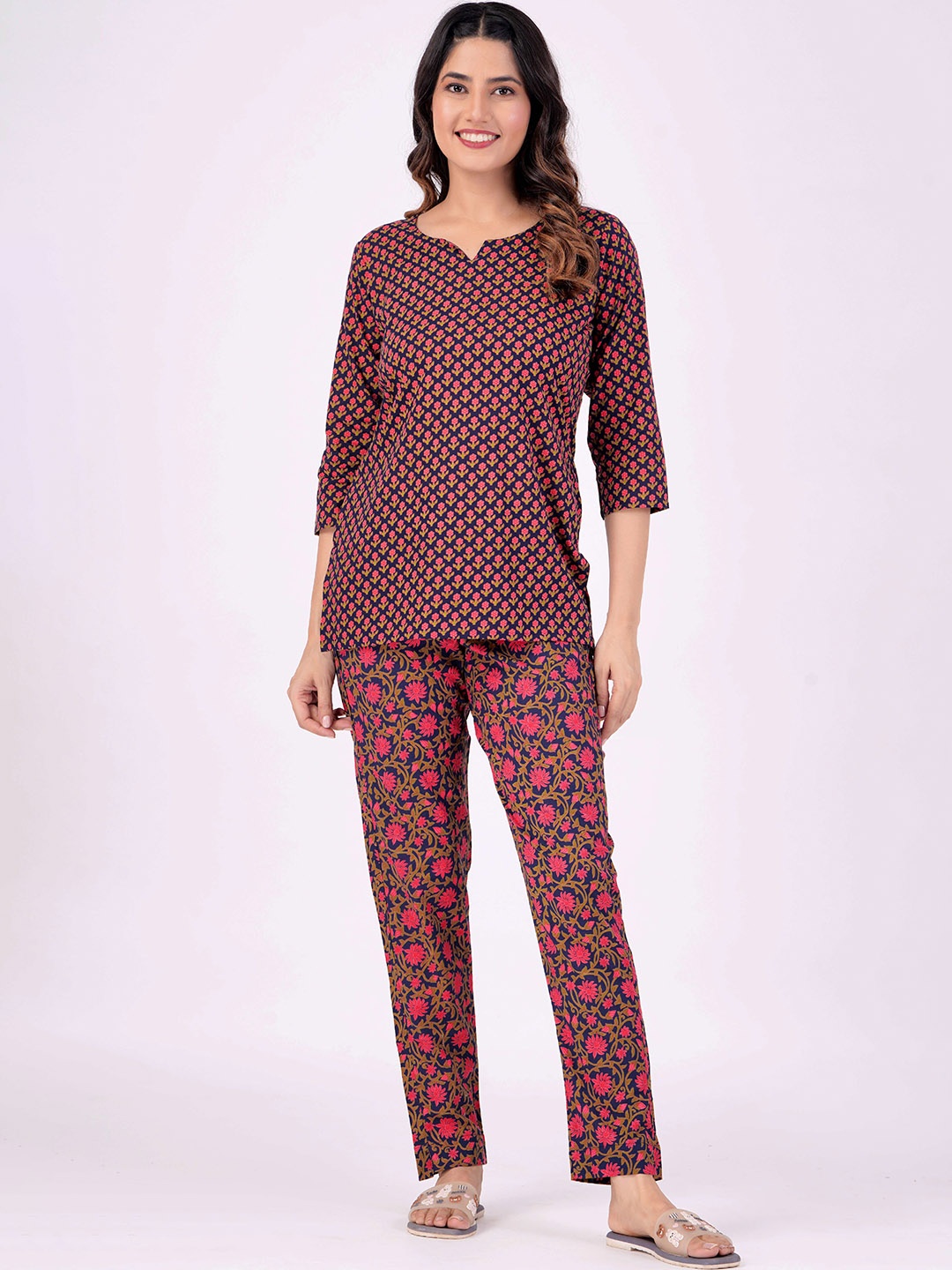 

PARCHHAI Women Floral Printed Top With Trousers, Blue