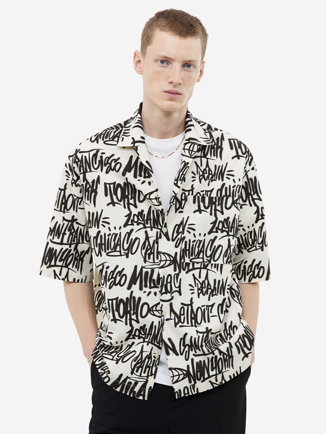

H&M Men Oversized Fit Patterned Resort Shirt, Beige