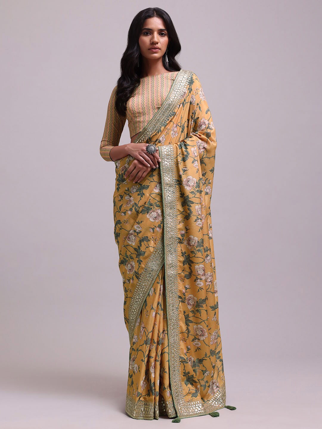 

KALKI Fashion Floral Printed Saree, Yellow